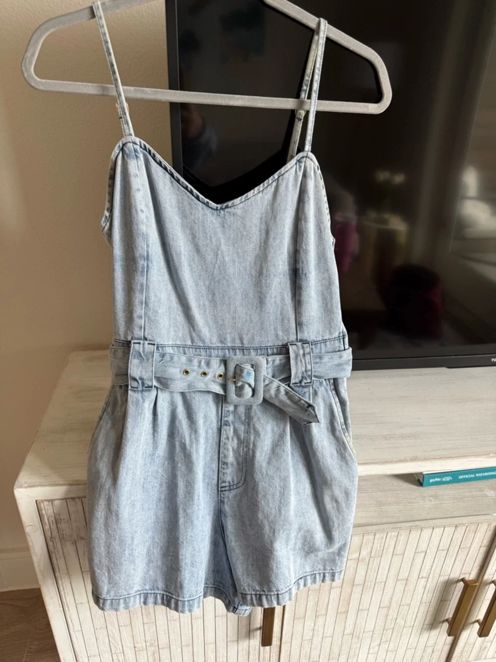 Show Me Your Mumu Sloane Romper - Light Wash Denim Color - Picture 1 of 5